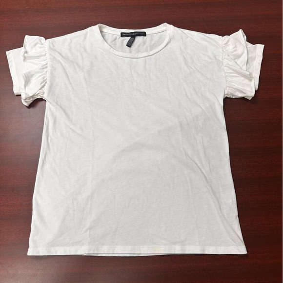 White House Black Market Tops - White House Black Market Ivory Top Womens size XXS White Ruffled S/S Stain